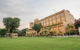 Hotel Lalita Grand Mathura